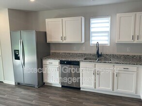 309 Smt Crk Dr in Elizabethtown, KY - Building Photo - Building Photo