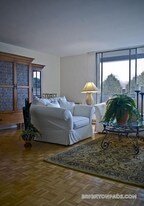 125 Chiswick Rd, Unit 209 in Boston, MA - Building Photo