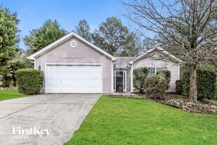 352 Centennial Dr in Bethlehem, GA - Building Photo