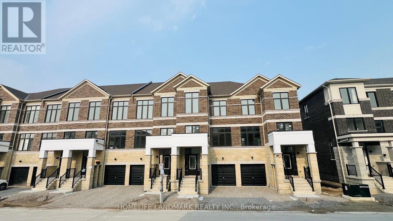 16 George Bales Ln in Richmond Hill, ON - Building Photo