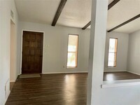 2805 Holy Cross Ln in Garland, TX - Building Photo - Building Photo