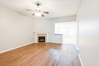 5690 Bedford Loop W in Southaven, MS - Building Photo - Building Photo