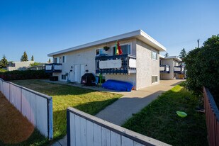 4540 73 St NW in Calgary, AB - Building Photo