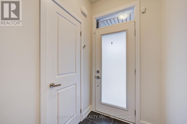 52 Helliwell Cres in Richmond Hill, ON - Building Photo - Building Photo