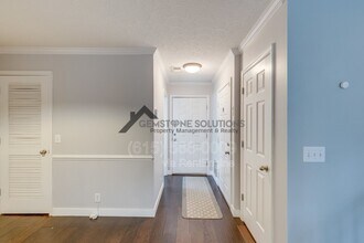 2402 Nashboro Blvd in Nashville, TN - Building Photo - Building Photo