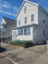 322 Catherine St in Bridgeport, CT - Building Photo - Building Photo