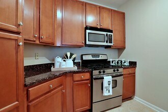 2665 Prosperity Ave in Fairfax, VA - Building Photo - Building Photo