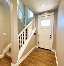 1581 Cali Ln in Healdsburg, CA - Building Photo - Building Photo