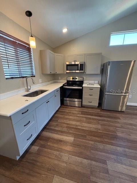 4008 1/2 4th Ave N in St. Petersburg, FL - Building Photo - Building Photo