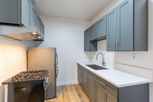 Lexington Apartments in Los Angeles, CA - Building Photo - Interior Photo