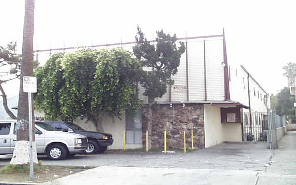 11440 Califa St in North Hollywood, CA - Building Photo - Building Photo