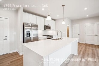 4399 Peach Lily Ln in Chantilly, VA - Building Photo - Building Photo