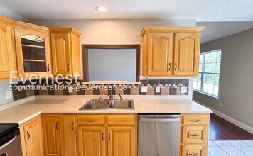 1726 Hawk Run Ln in Chattanooga, TN - Building Photo - Building Photo