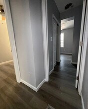 25 E Abbottsford Ave in Philadelphia, PA - Foto de edificio - Building Photo