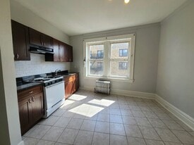684 Summer Ave, Unit 9 in Newark, NJ - Building Photo