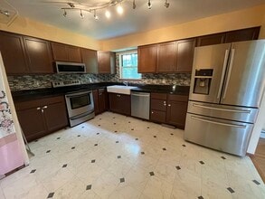 257 Lake Rd in Salisbury Mills, NY - Building Photo - Building Photo