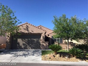 11520 Regal Rock Pl in Las Vegas, NV - Building Photo - Building Photo