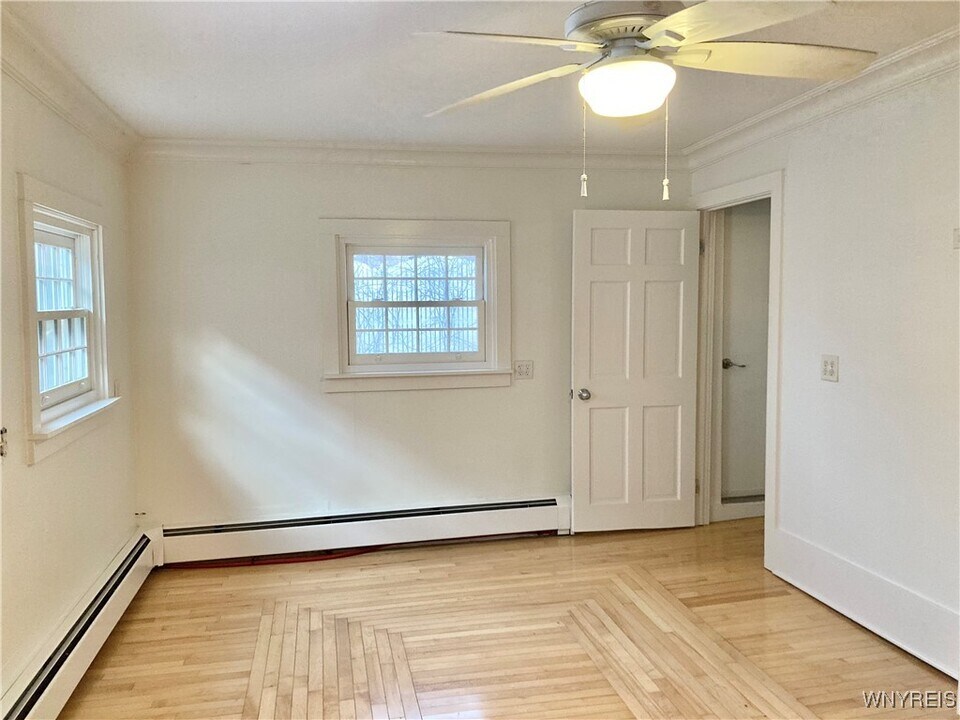 51 Johnson Park in Buffalo, NY - Building Photo