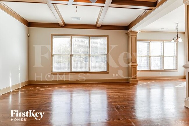 property at 94 Silver Top Dr SE
