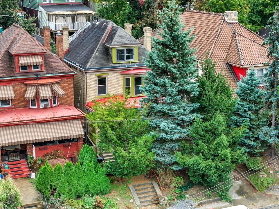 3584 Beechwood Blvd in Pittsburgh, PA - Building Photo