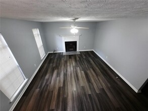 2010 Oakwood Dr in Stockbridge, GA - Building Photo - Building Photo