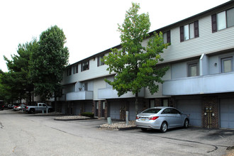 Shangri-La Townhomes in Plum, PA - Building Photo - Building Photo