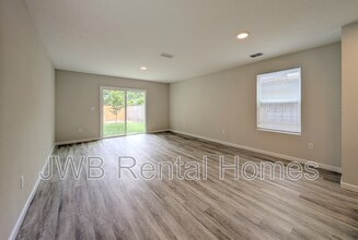 9087 Eaton Ave in Jacksonville, FL - Building Photo - Building Photo