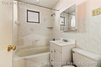 38 George St, Unit #1 in Medford, MA - Building Photo - Building Photo