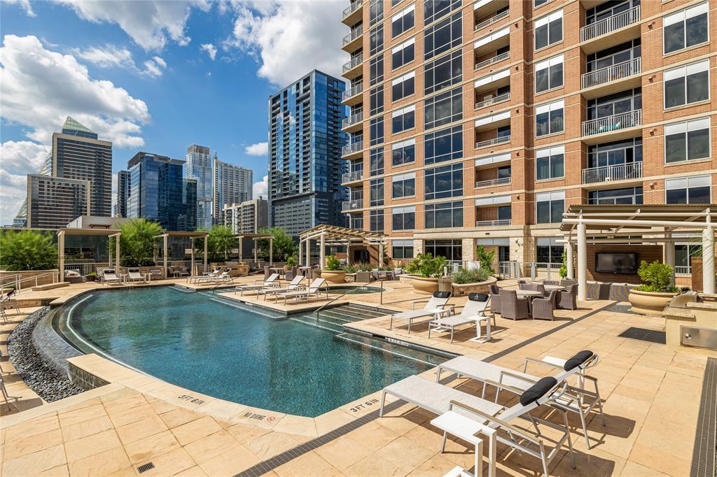 101 Colorado St in Austin, TX - Building Photo