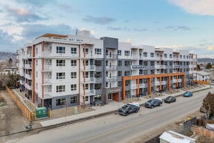 500 Asher in Kelowna, BC - Building Photo