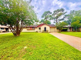 7619 Vernwood St in Houston, TX - Building Photo
