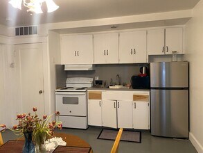 516 Rio St, Unit 516 Rio St. Red Bluff#3 in Red Bluff, CA - Foto de edificio - Building Photo