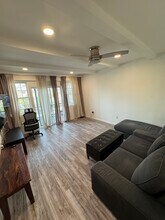 619 18th St, Unit Apartment 1 in Union City, NJ - Foto de edificio - Building Photo