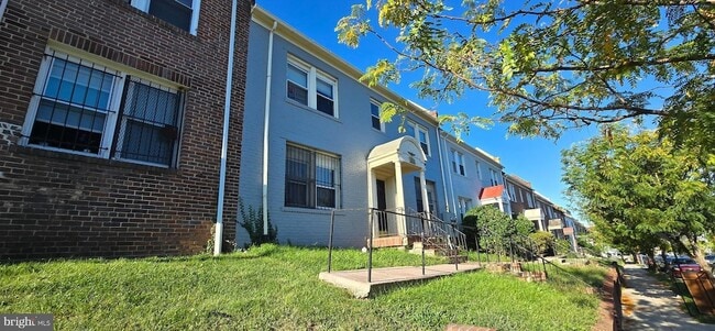 1255 Meigs Pl NE in Washington, DC - Foto de edificio - Building Photo