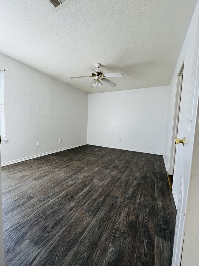 2804 Cantabrian Dr, Unit D in Killeen, TX - Building Photo - Building Photo