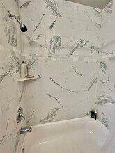 2021 Kane St-Unit -3 in Houston, TX - Building Photo - Building Photo