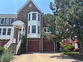 1944 E 82nd St in Cleveland, OH - Building Photo