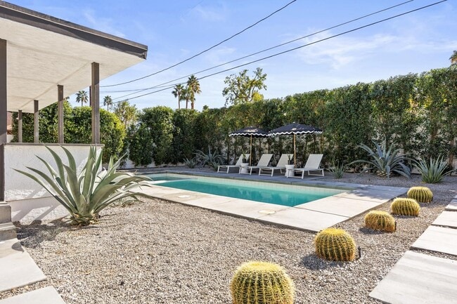 73125 Guadalupe Ave in Palm Desert, CA - Building Photo - Building Photo