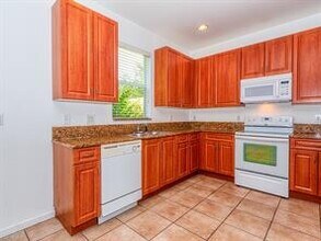 7082 Venice Way-Unit -1901 in Naples, FL - Building Photo - Building Photo