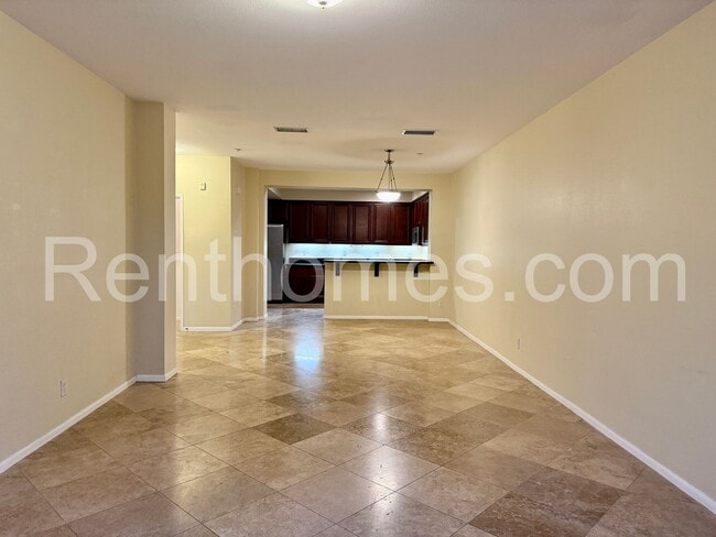 8301 Rio San Diego Dr in San Diego, CA - Building Photo - Building Photo