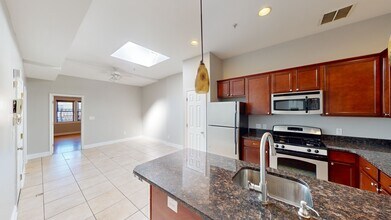 1226 Saint Paul St, Unit 2 in Baltimore, MD - Building Photo - Building Photo