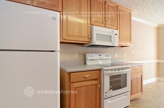 6 Moss Ct in Palmetto, GA - Foto de edificio - Building Photo