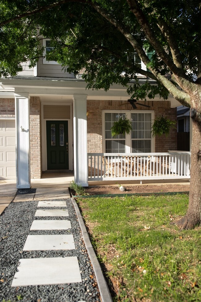 1018 Maltese Garden in San Antonio, TX - Building Photo - Building Photo