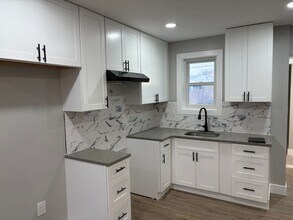 507 W Vine St in Stowe, PA - Building Photo - Building Photo