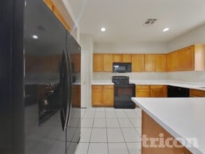 1750 W Union Hills Dr in Phoenix, AZ - Building Photo - Building Photo