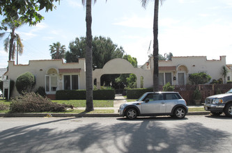 750-756 N Edinburgh Ave in Los Angeles, CA - Building Photo - Building Photo