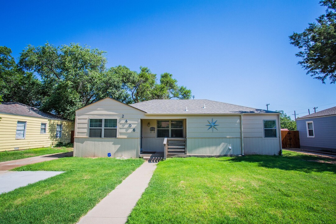 2406 31st St in Lubbock, TX - Building Photo