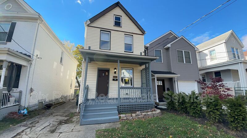 5121 Silver St in Norwood, OH - Building Photo