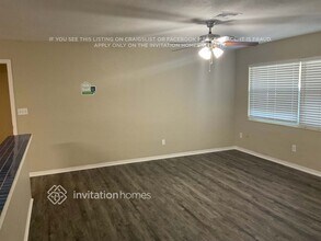 2070 62nd Terrace S in St. Petersburg, FL - Foto de edificio - Building Photo