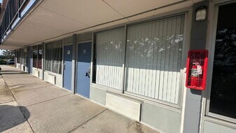 43420 US-27 in Davenport, FL - Building Photo